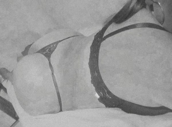 Encuentros citas 🔥🥵 tipo novios tengo 26 años blanquita tetona con tatuajes y soy muy copada me gusta hacer sentir bien a los hombres y que pasen el mejor momento conmigo 😸 Programa una cita para comprobarlo ❤️ besos sexo vaginal y oral 😋 Hoteles, o a domicilio según la zona (se cobra el viaje) Packs de fotos y videos 🥵🔥