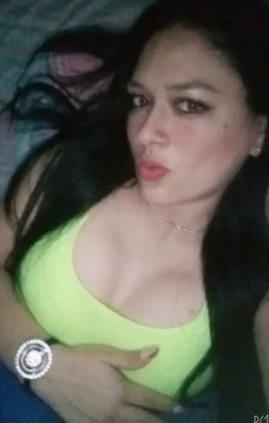 Holis.., mi nombre es viki, soy Masoterapeuta,enfermera, y estudiante del profesorado de cs.politicas..!! 