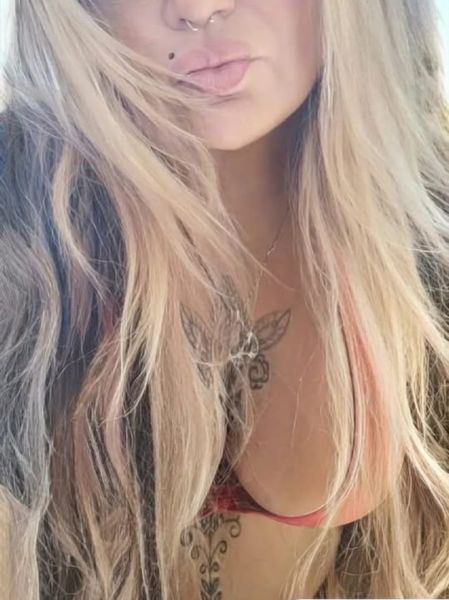 Tu novia milf, te vuela la cabeza 💯🔥Besos de lengua, bucal sin globito, me excita que me chupes mi 🍓,varias poses, 69,mimos, caricias, Franeleo, podés terminar adentro con protección, o en mis pechos o boquita al natural, lo que a vos te guste más!! ....Novia cariñosa o sexo fuerte,1/2 hora $6000
De lunes a domingo full time,
transferencia, Paypal,todas las tarjetas,